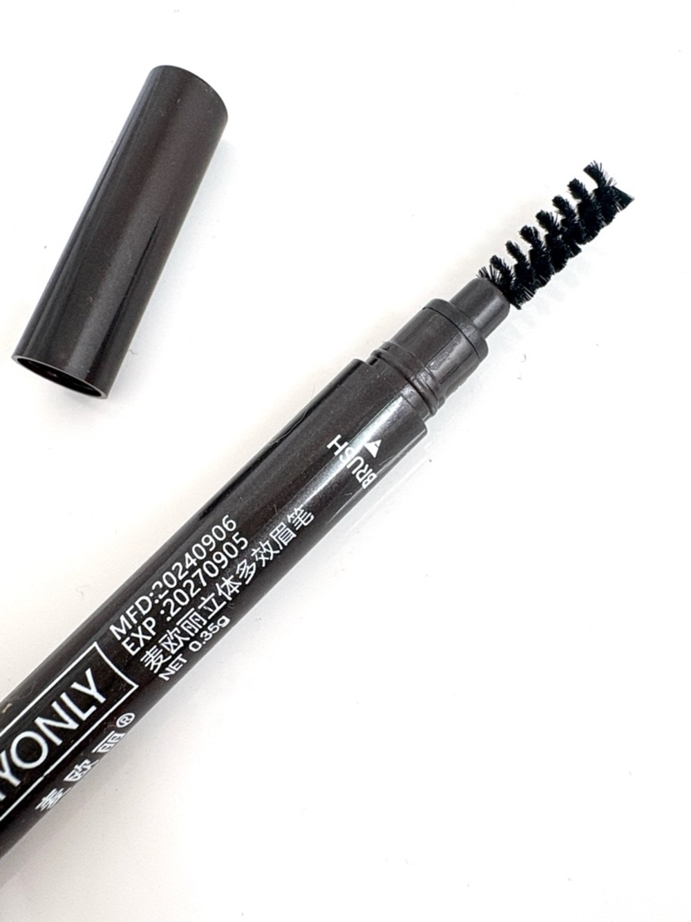 Light Brown Dual-Ended Eyebrow Pencil - Light Brown - Picture 8 of 9